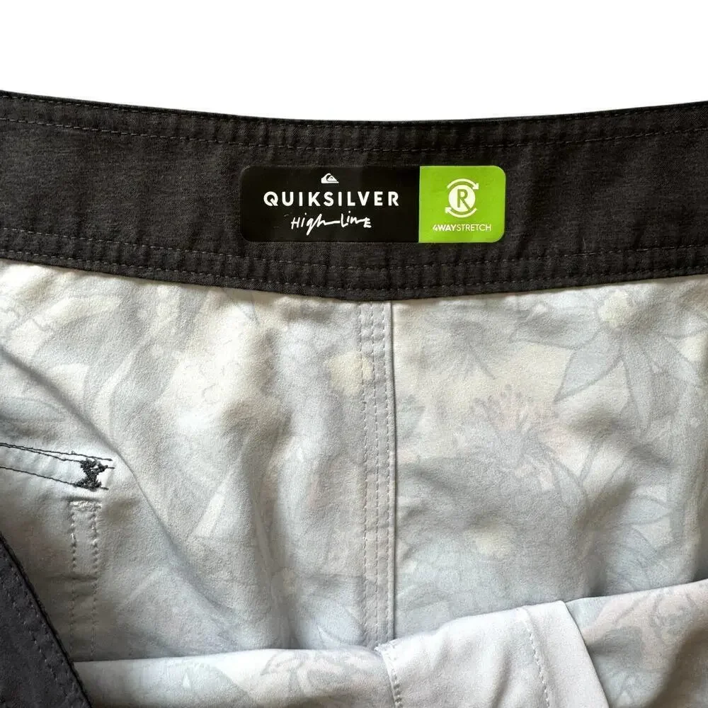 Quicksilver Swim Trunks Bathing Suit Men's Size 38